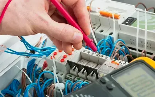 Professional electrician in Brentford